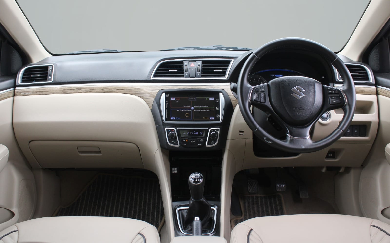 Ciaz image 12 Ciaz image 12