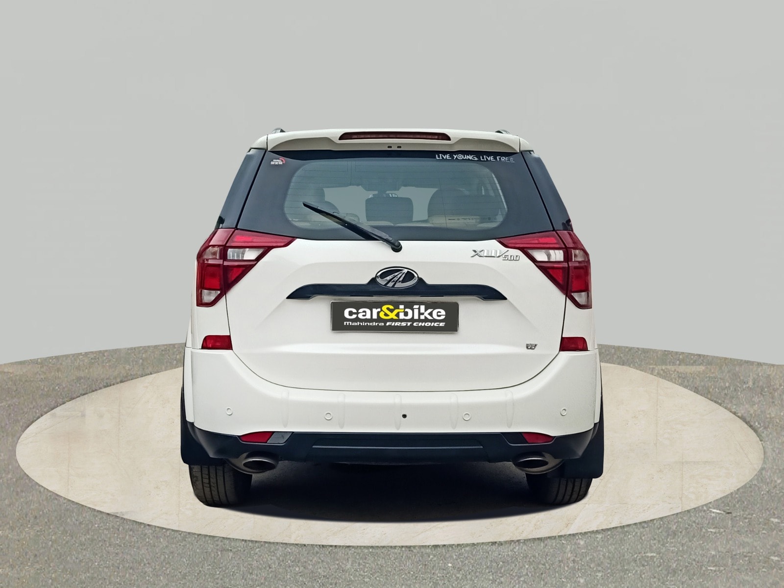 XUV500 image 4 XUV500 image 4
