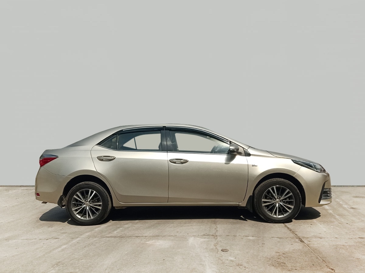 Corolla Altis image 6 Corolla Altis image 6