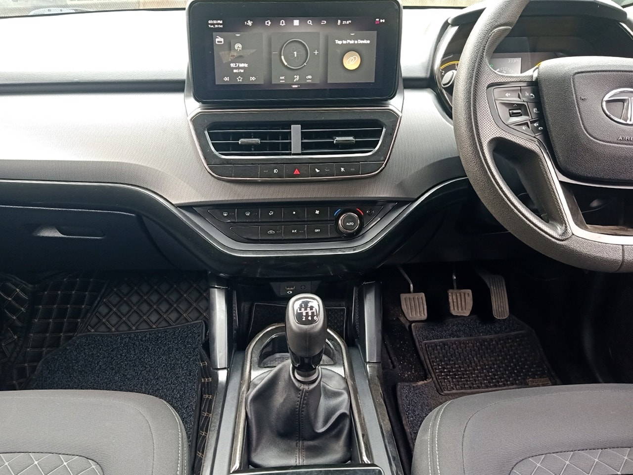 Used 2023 Tata Safari Used 2023 Tata Safari