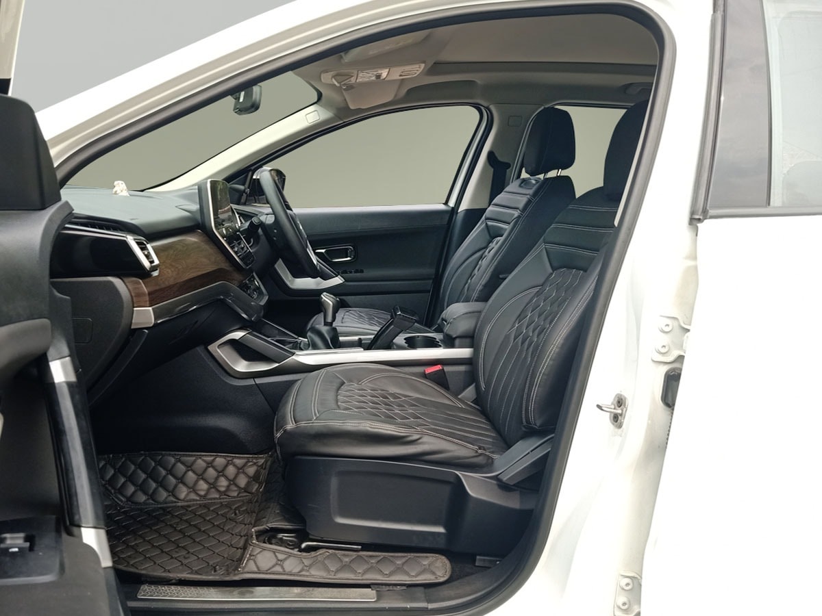 Harrier image 14 Harrier image 14