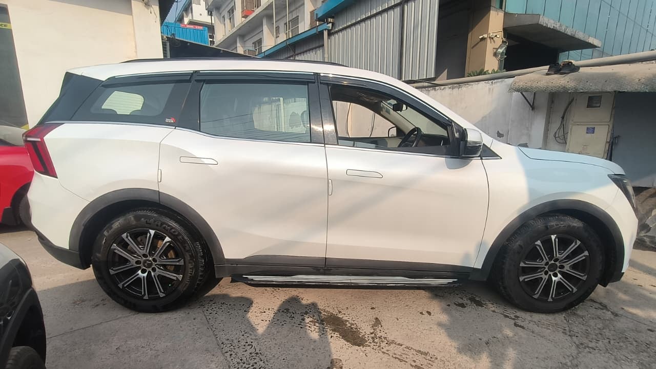 XUV700 image 6 XUV700 image 6