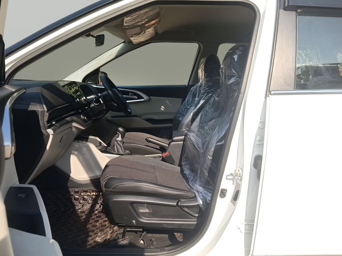 Used 2023 Kia Carens Used 2023 Kia Carens