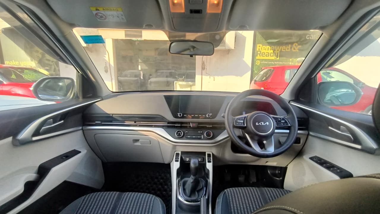 Carens image 5 Carens image 5