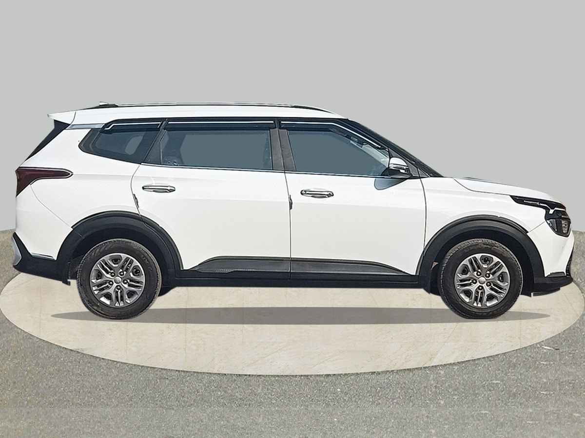 Used 2023 Kia Carens Used 2023 Kia Carens