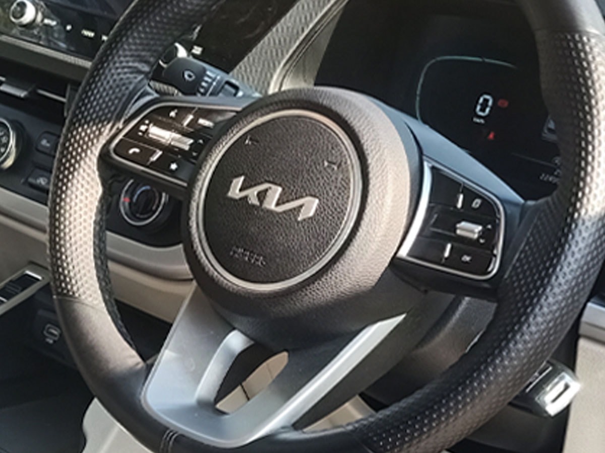 Used 2023 Kia Carens Used 2023 Kia Carens