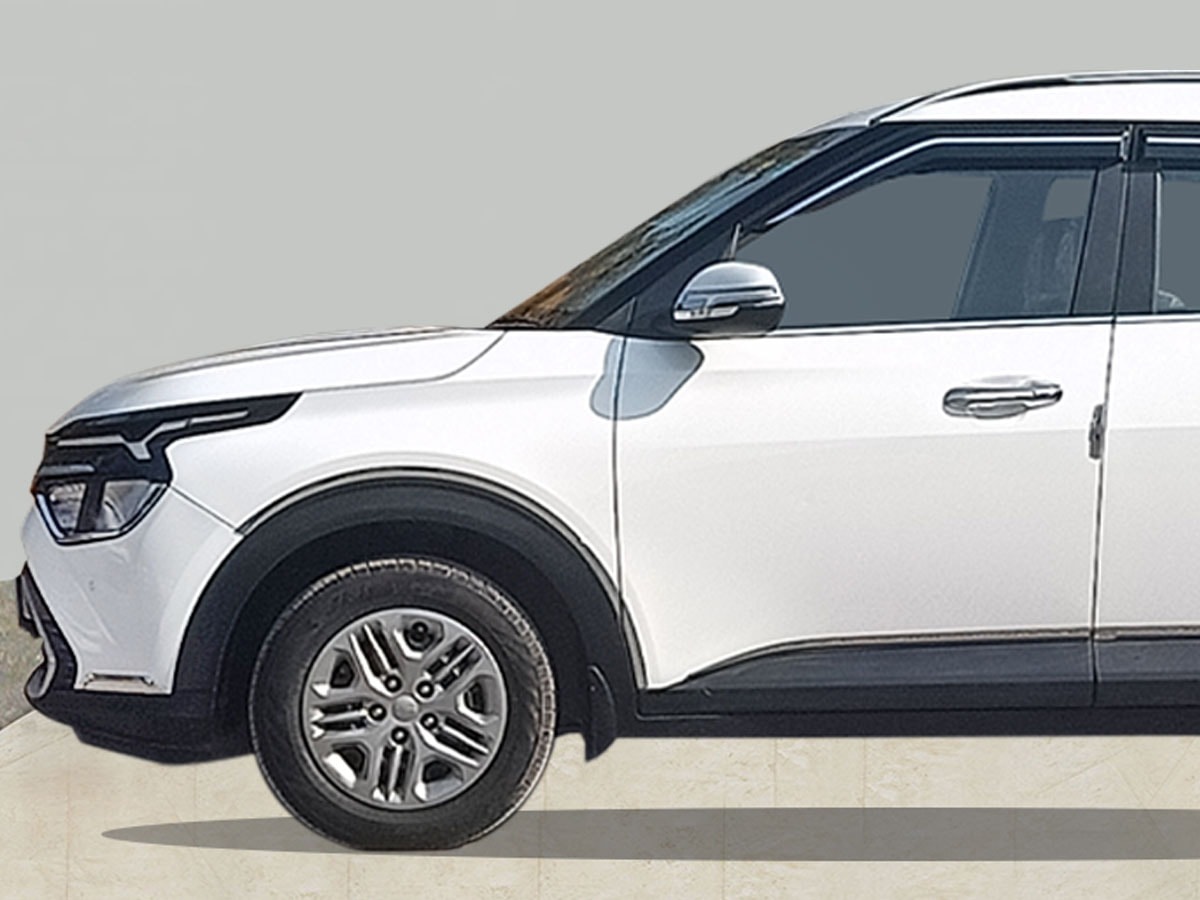 Used 2023 Kia Carens Used 2023 Kia Carens