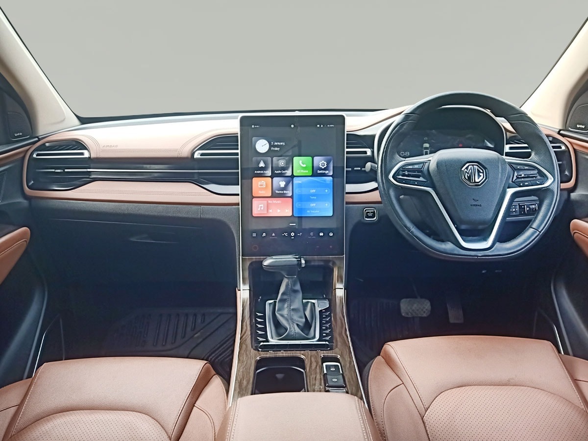 Used 2023 MG Hector Plus Used 2023 MG Hector Plus