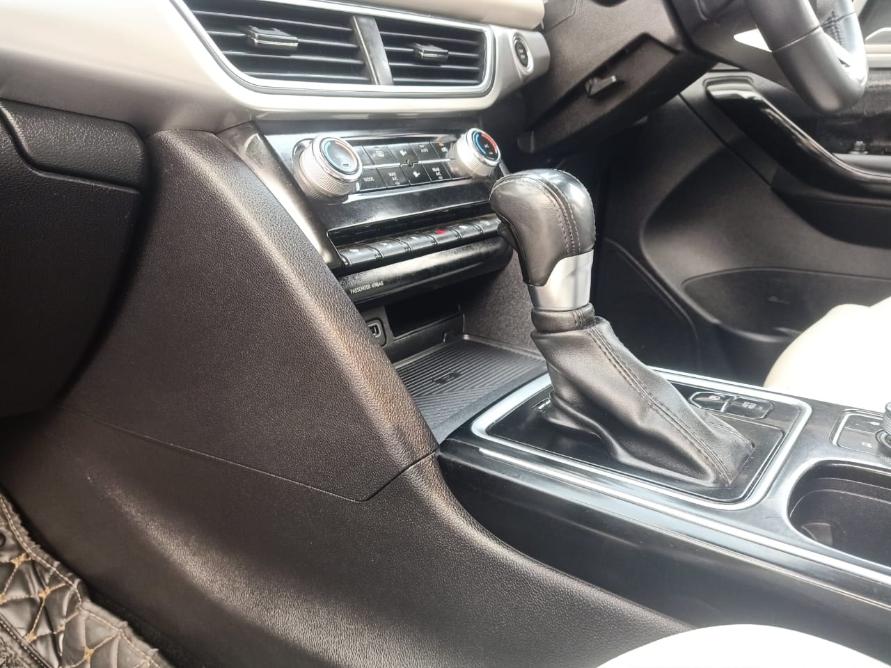 XUV700 image 9 XUV700 image 9