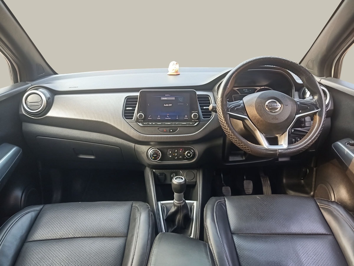 Kicks image 16 Kicks image 16