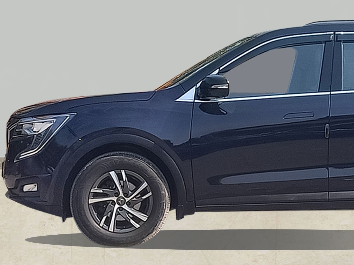 XUV700 image 9 XUV700 image 9