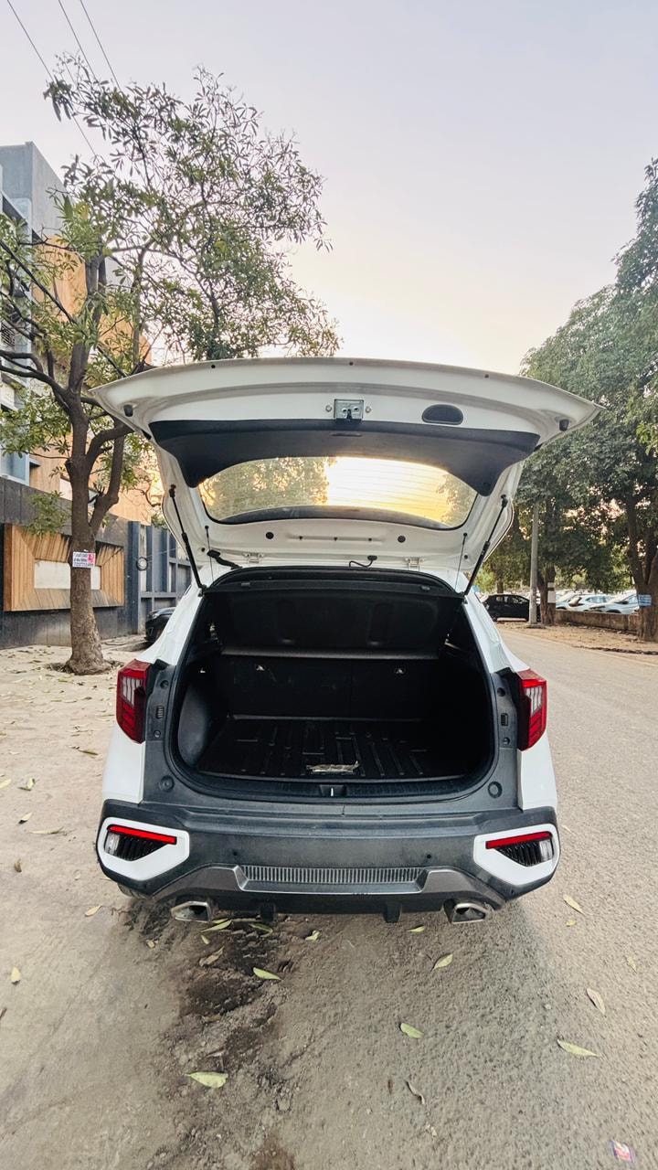 Seltos image 10 Seltos image 10