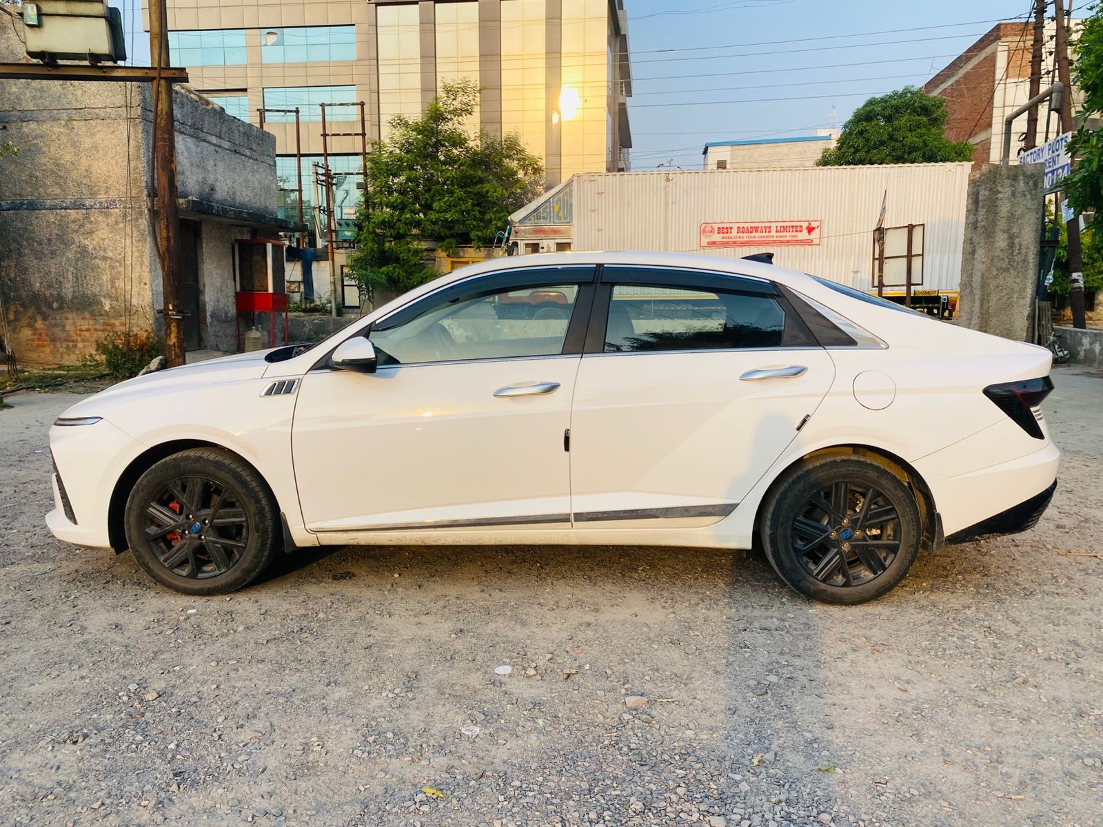 Used 2023 Hyundai Verna Used 2023 Hyundai Verna