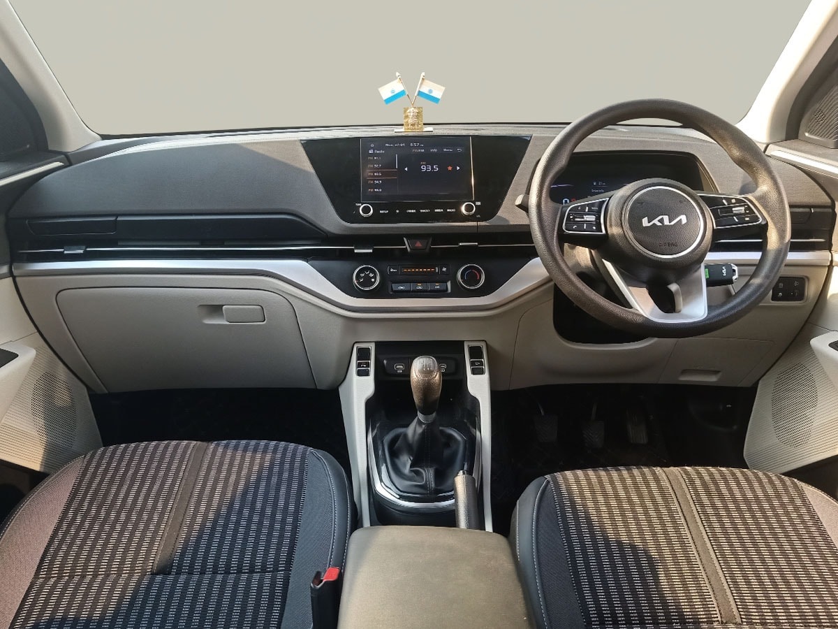Used 2024 Kia Carens Used 2024 Kia Carens
