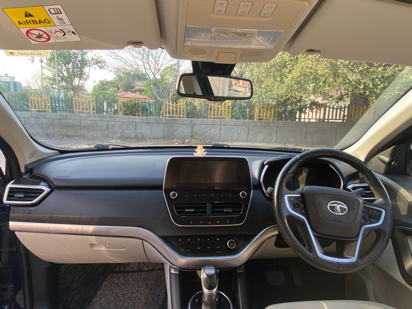 Used 2022 Tata Safari Used 2022 Tata Safari