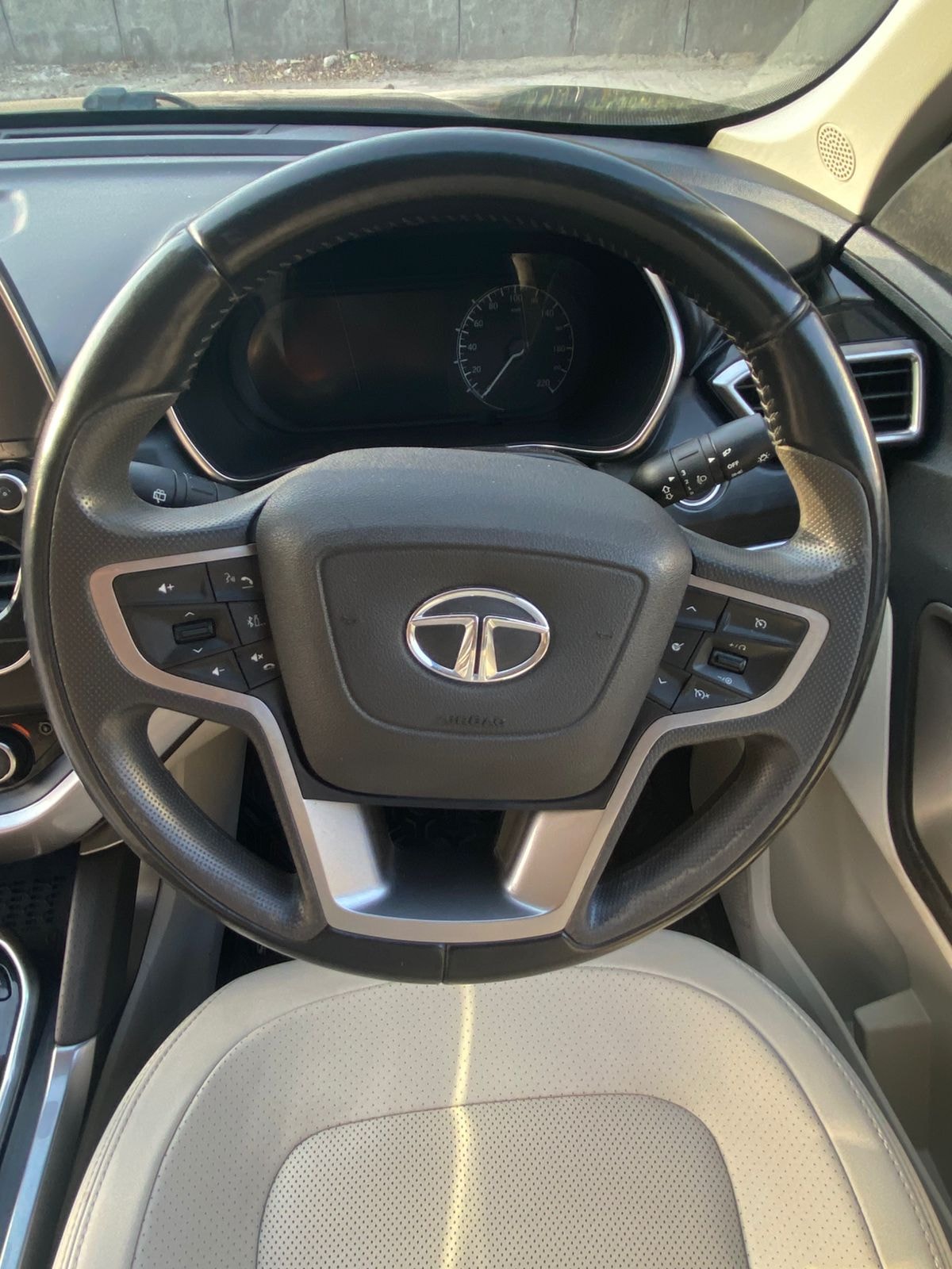 Used 2022 Tata Safari Used 2022 Tata Safari