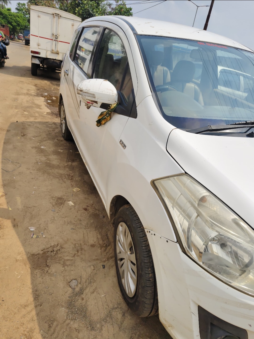 Ertiga image 2 Ertiga image 2