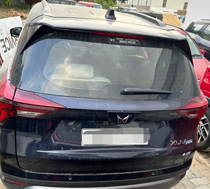 XUV700 image 8 XUV700 image 8