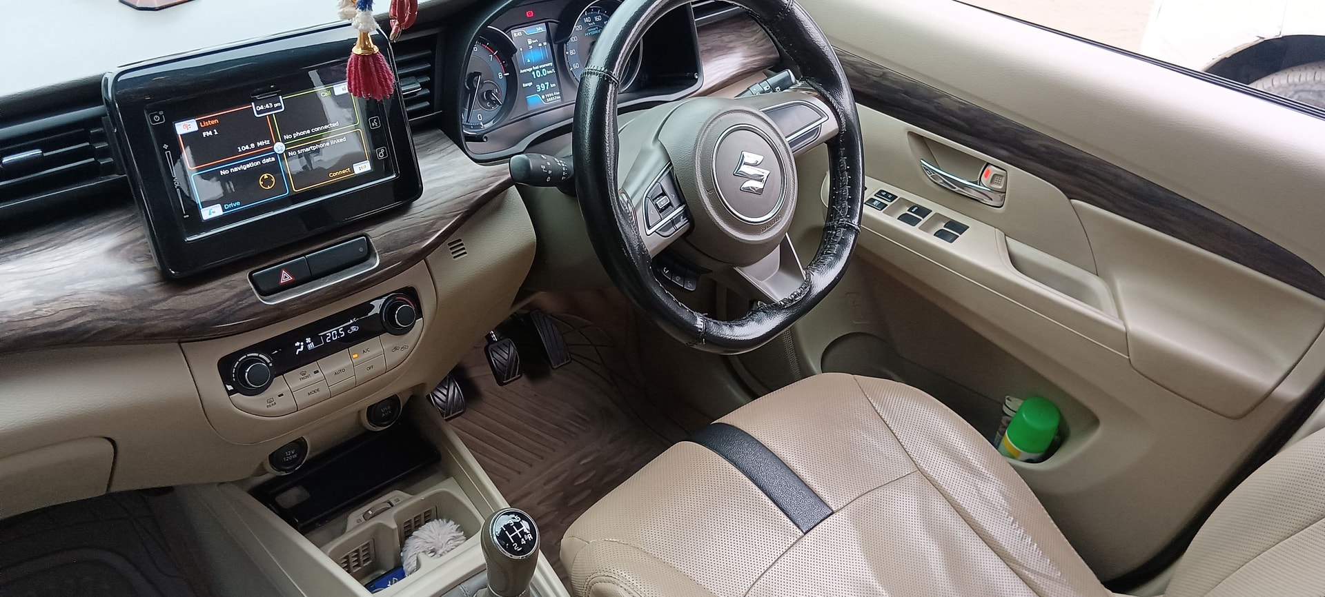 Ertiga image 6 Ertiga image 6