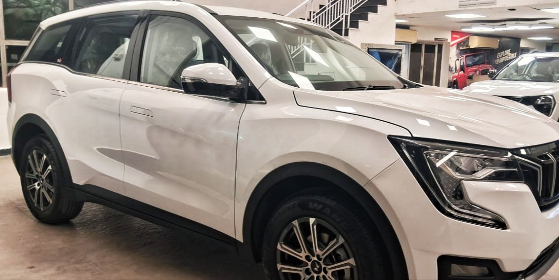 XUV700 image 7 XUV700 image 7