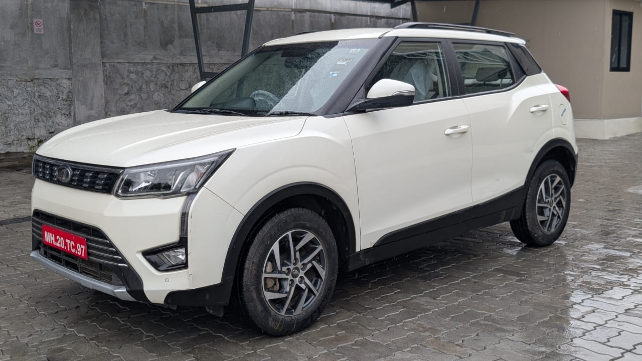 XUV300 image 1 XUV300 image 1