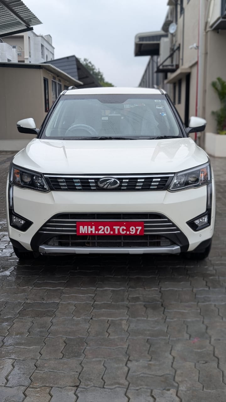 XUV300 image 8 XUV300 image 8