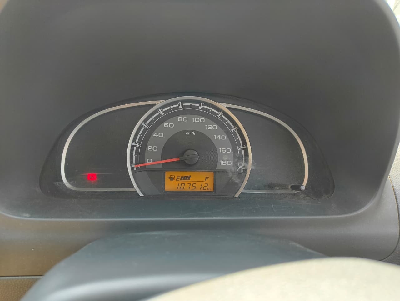 Alto 800 image 8 Alto 800 image 8