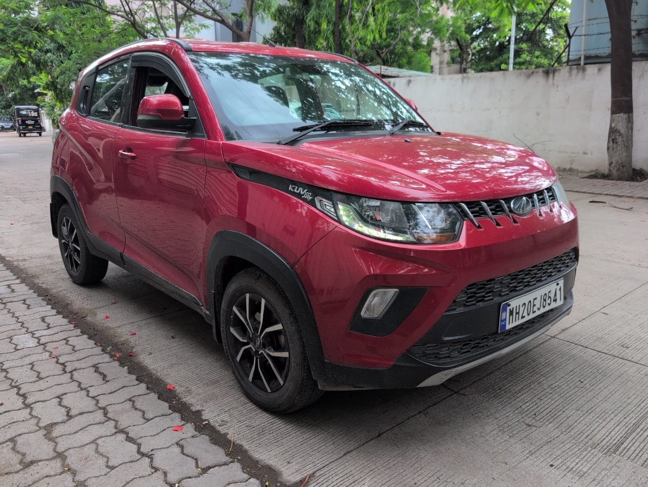 Used 2017 Mahindra KUV100 Used 2017 Mahindra KUV100