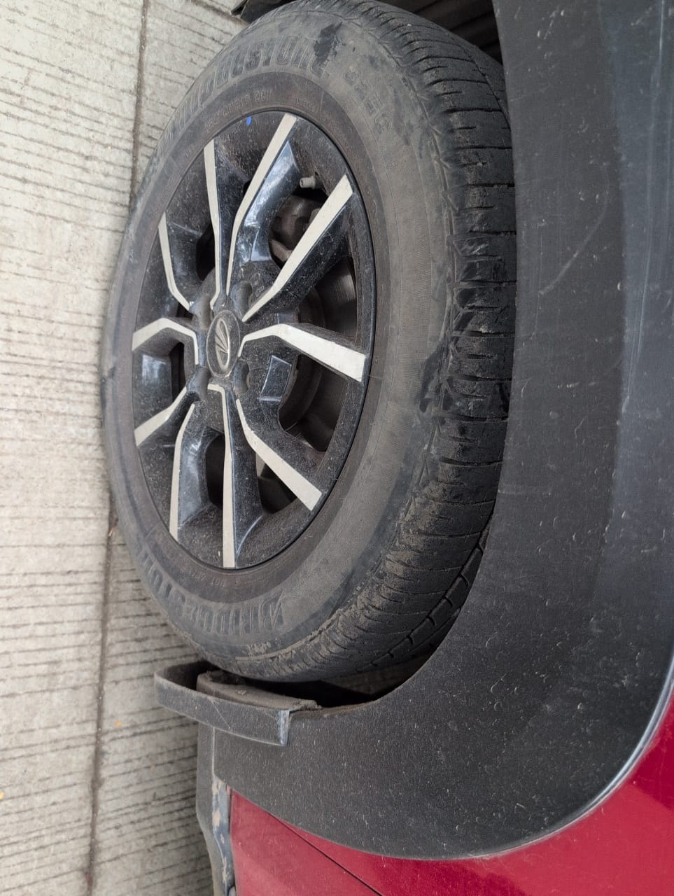 Used 2017 Mahindra KUV100 Used 2017 Mahindra KUV100