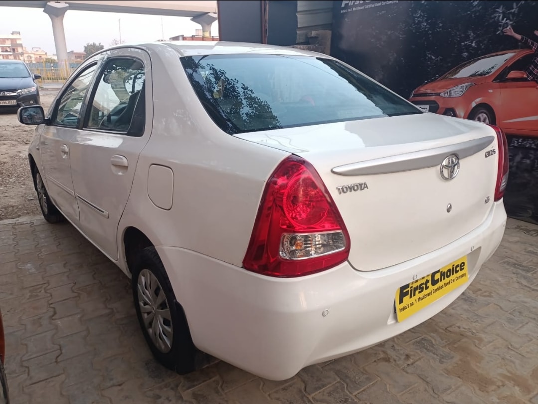 Etios image 5 Etios image 5