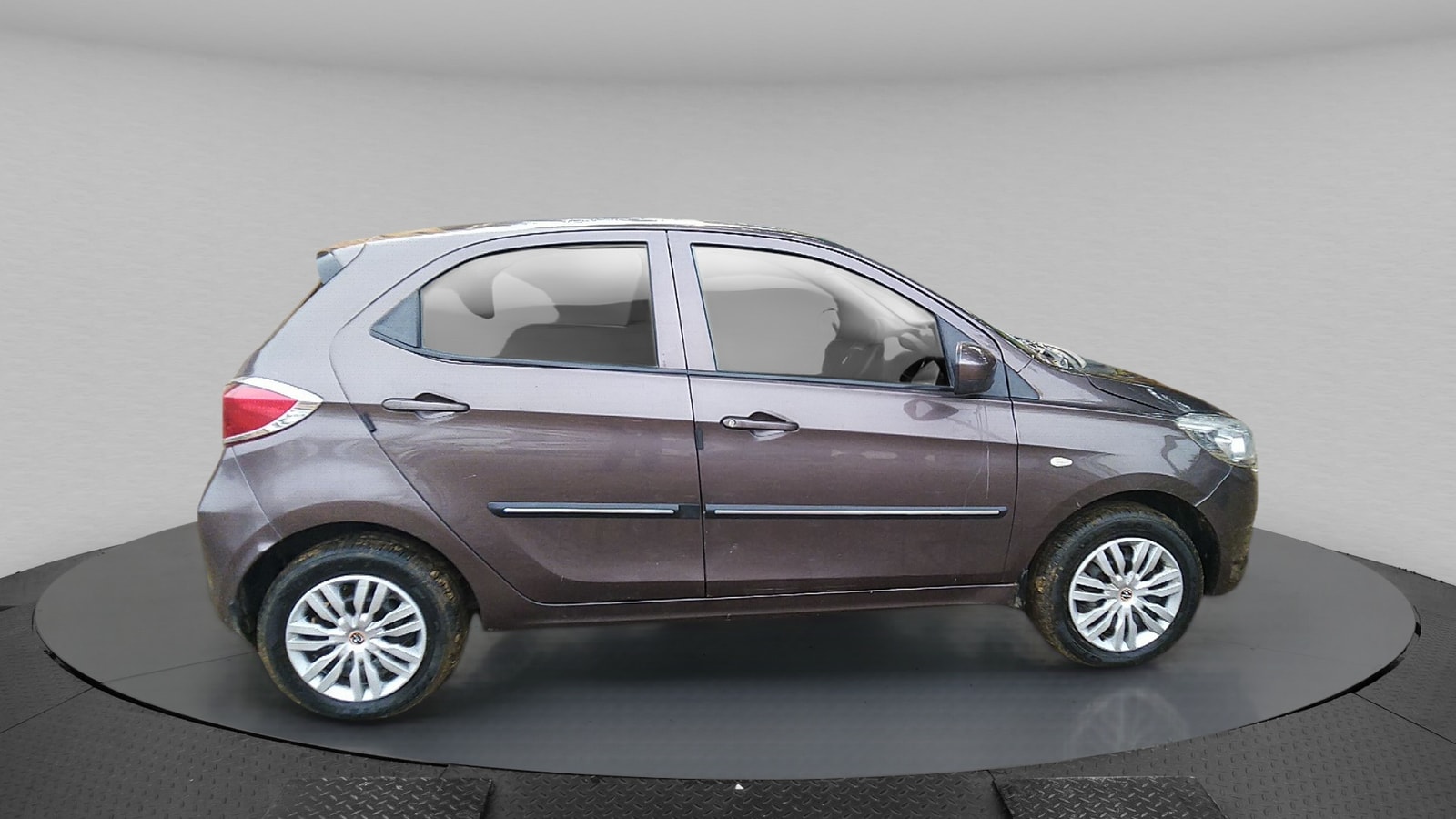 Tiago image 7 Tiago image 7