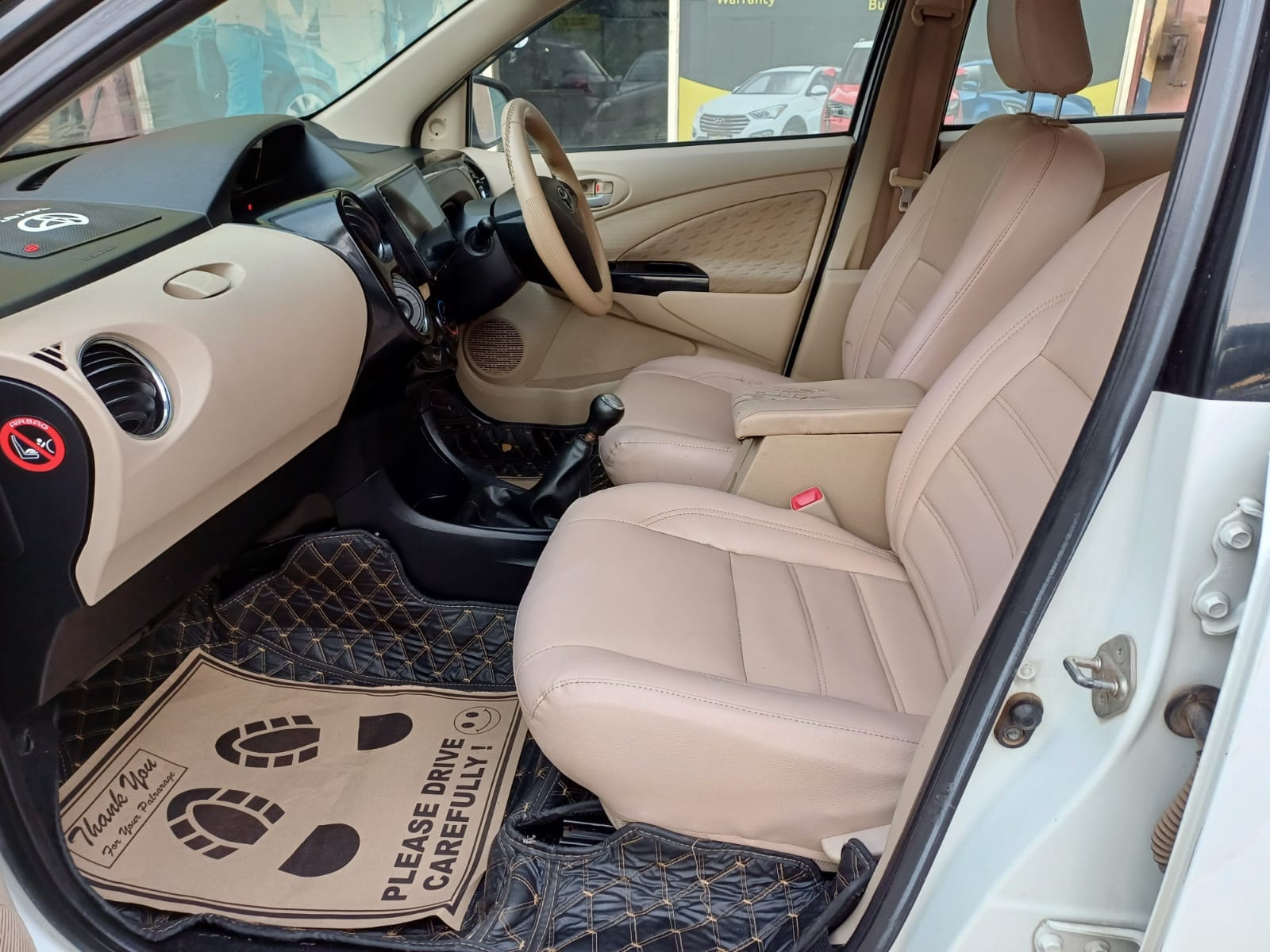 Etios Liva image 16 Etios Liva image 16