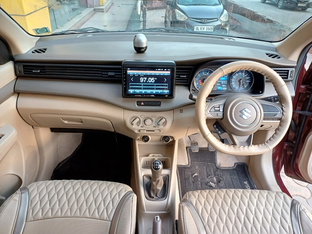 Ertiga image 12 Ertiga image 12