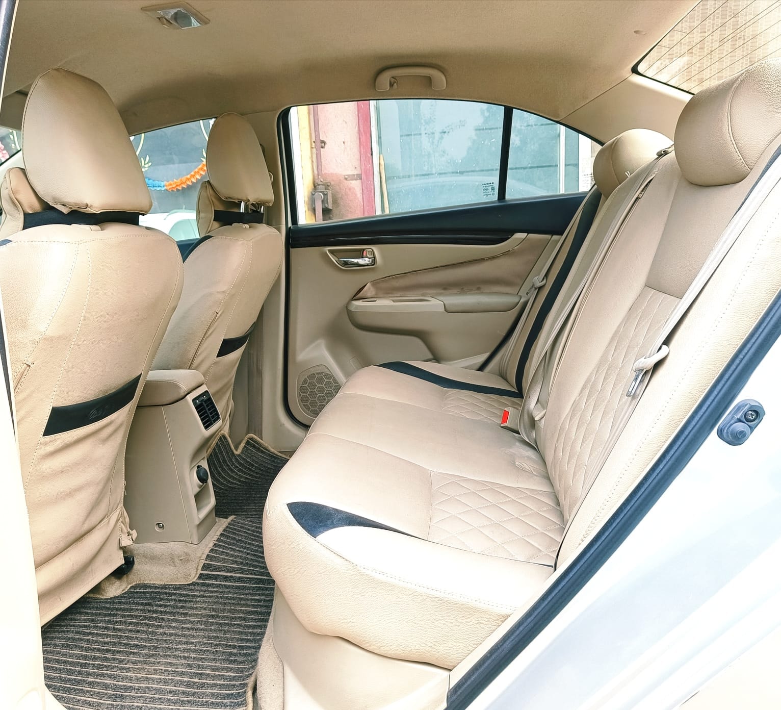 Ciaz image 17 Ciaz image 17