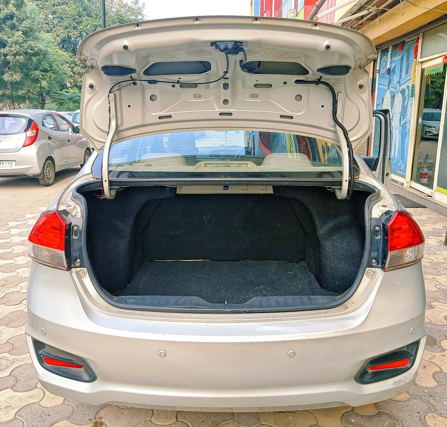 Ciaz image 10 Ciaz image 10