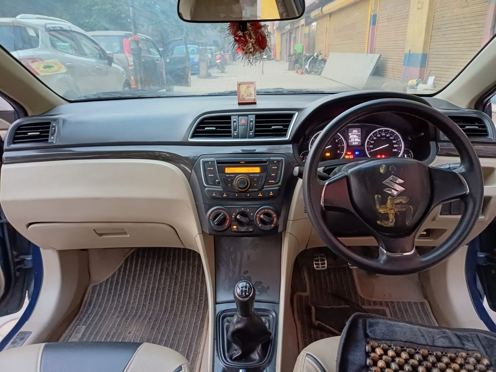 Ciaz image 12 Ciaz image 12