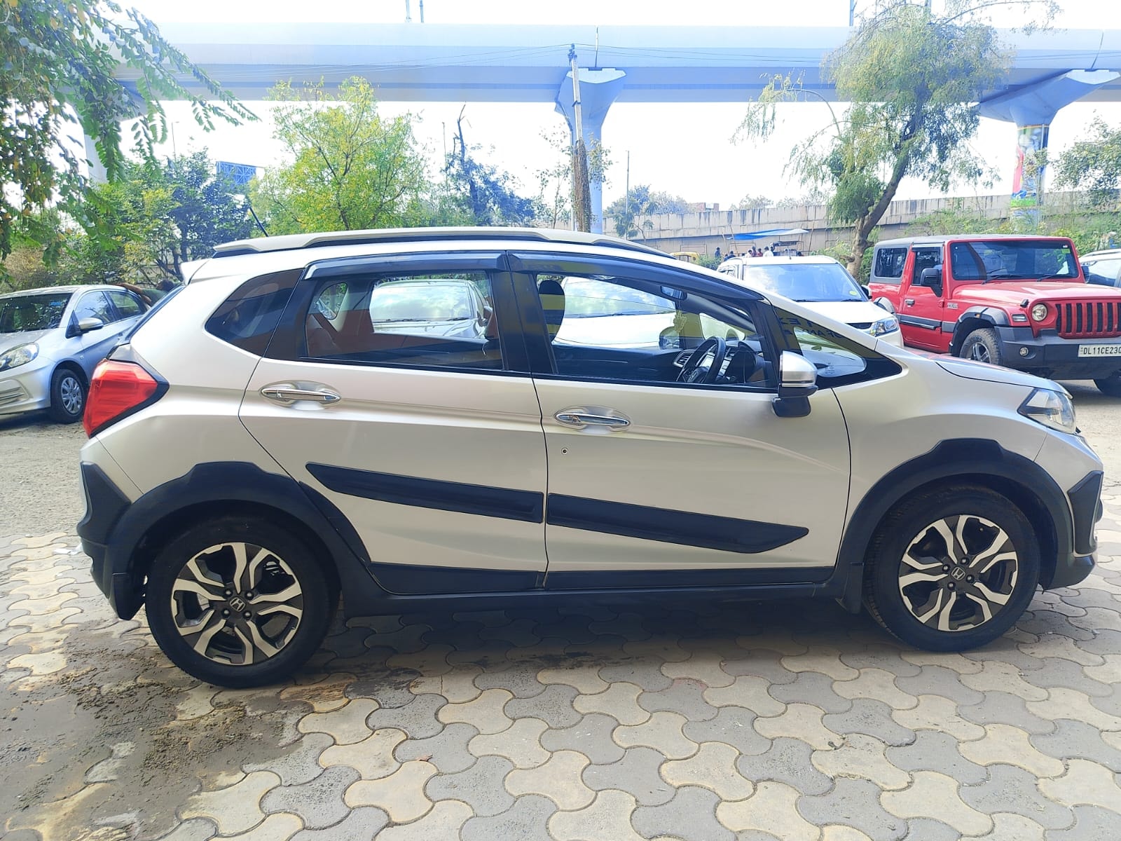 WR-V image 6 WR-V image 6