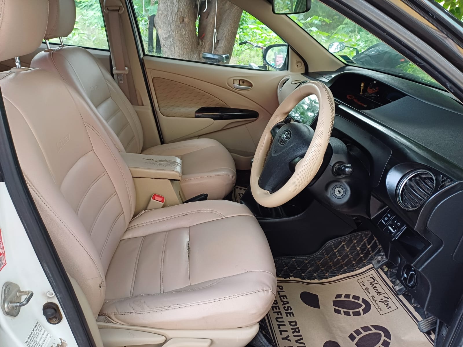 Etios Liva image 14 Etios Liva image 14