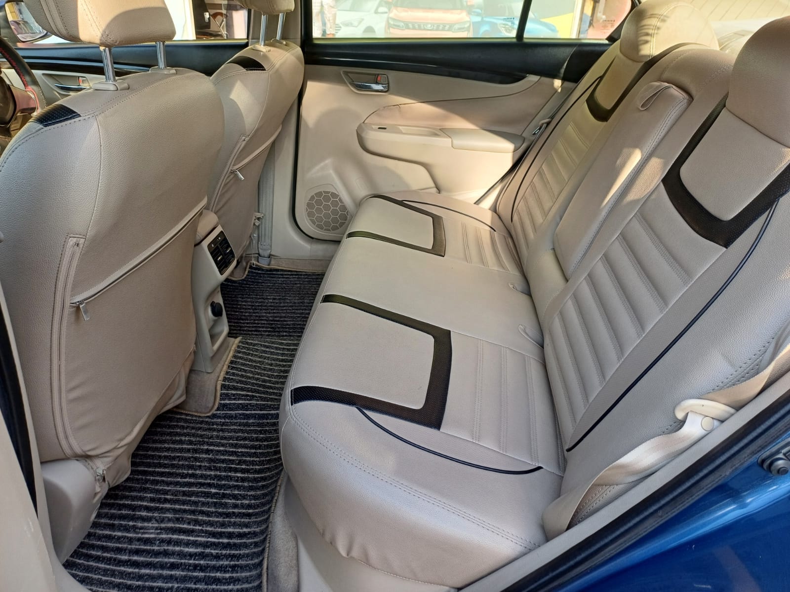 Ciaz image 15 Ciaz image 15