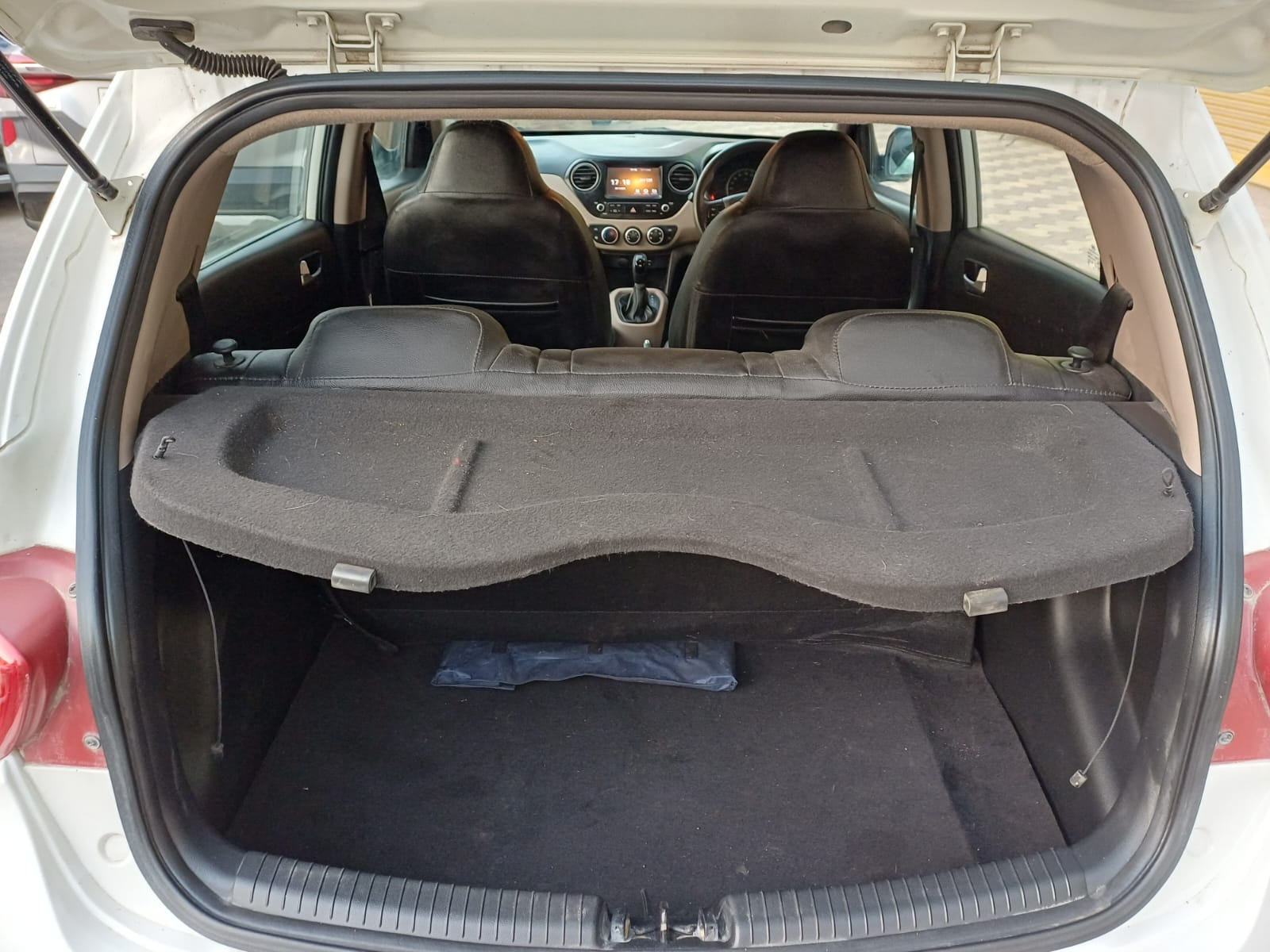 Used 2017 Hyundai Grand i10 Used 2017 Hyundai Grand i10