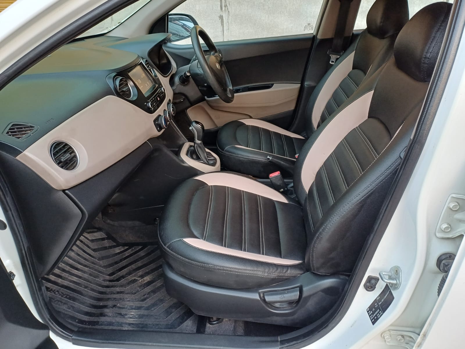 Used 2017 Hyundai Grand i10 Used 2017 Hyundai Grand i10