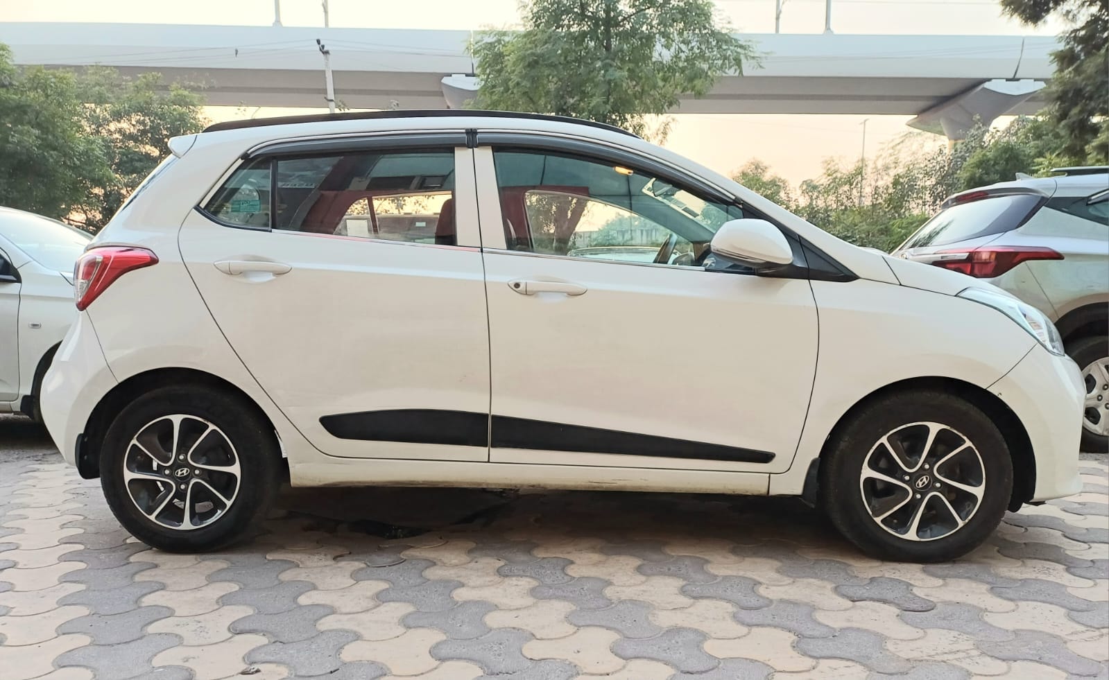 Used 2017 Hyundai Grand i10 Used 2017 Hyundai Grand i10