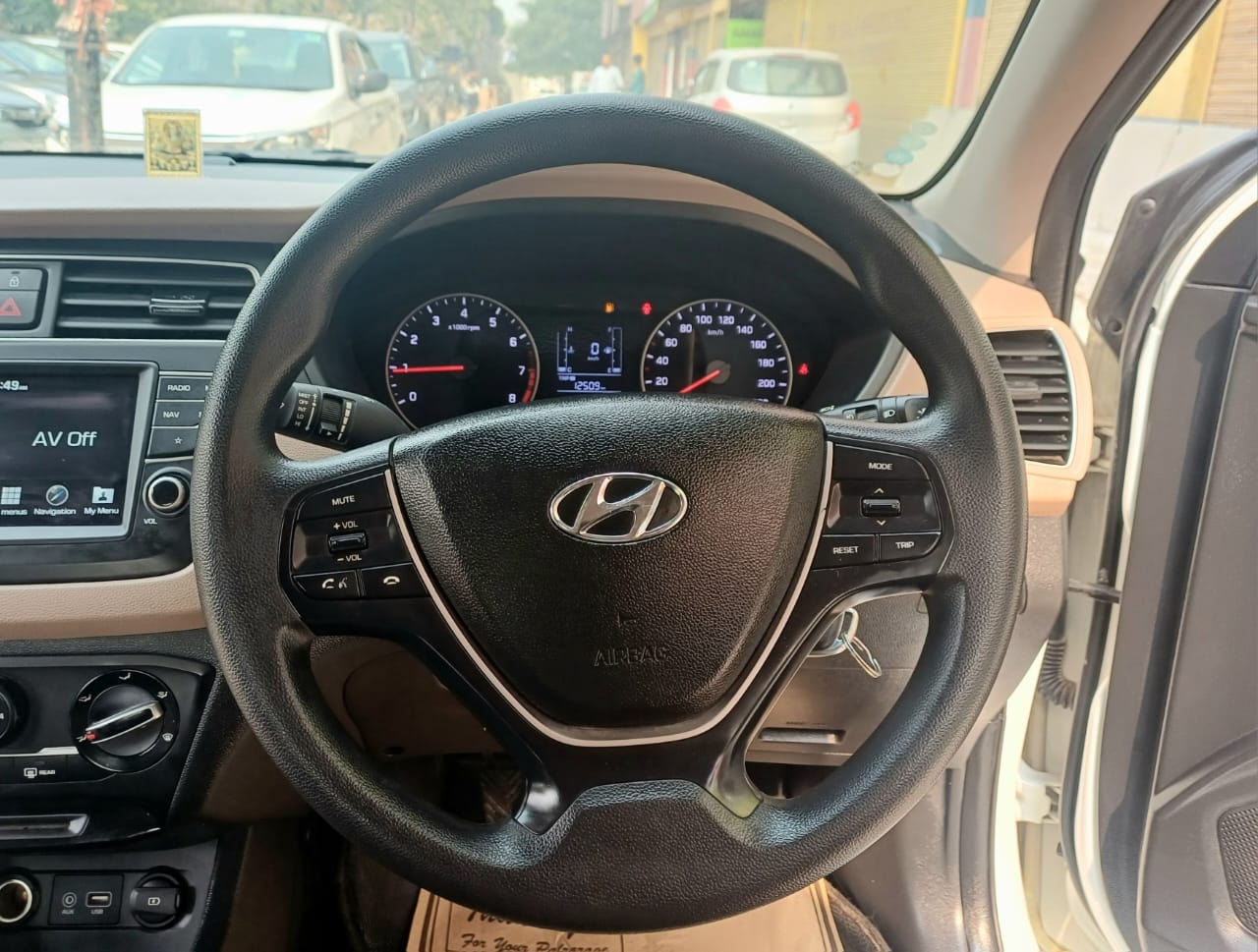 Elite i20 image 13 Elite i20 image 13