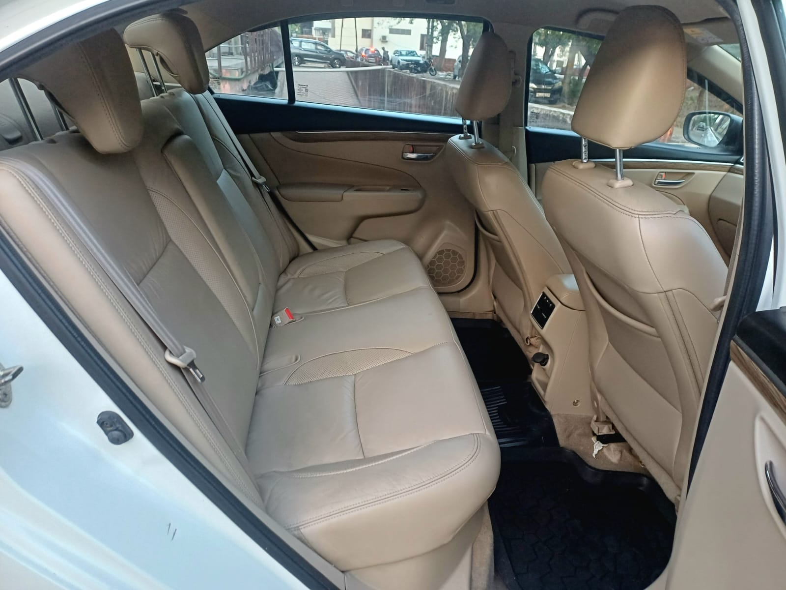 Ciaz image 14 Ciaz image 14