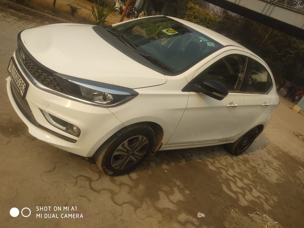 Tigor image 1 Tigor image 1