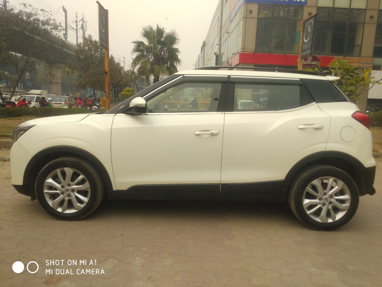 XUV300 image 2 XUV300 image 2