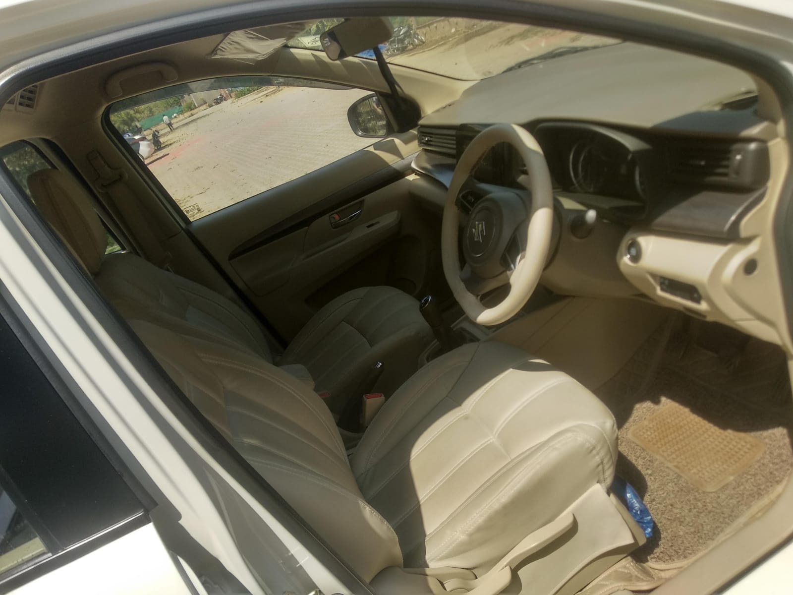 Ertiga image 14 Ertiga image 14