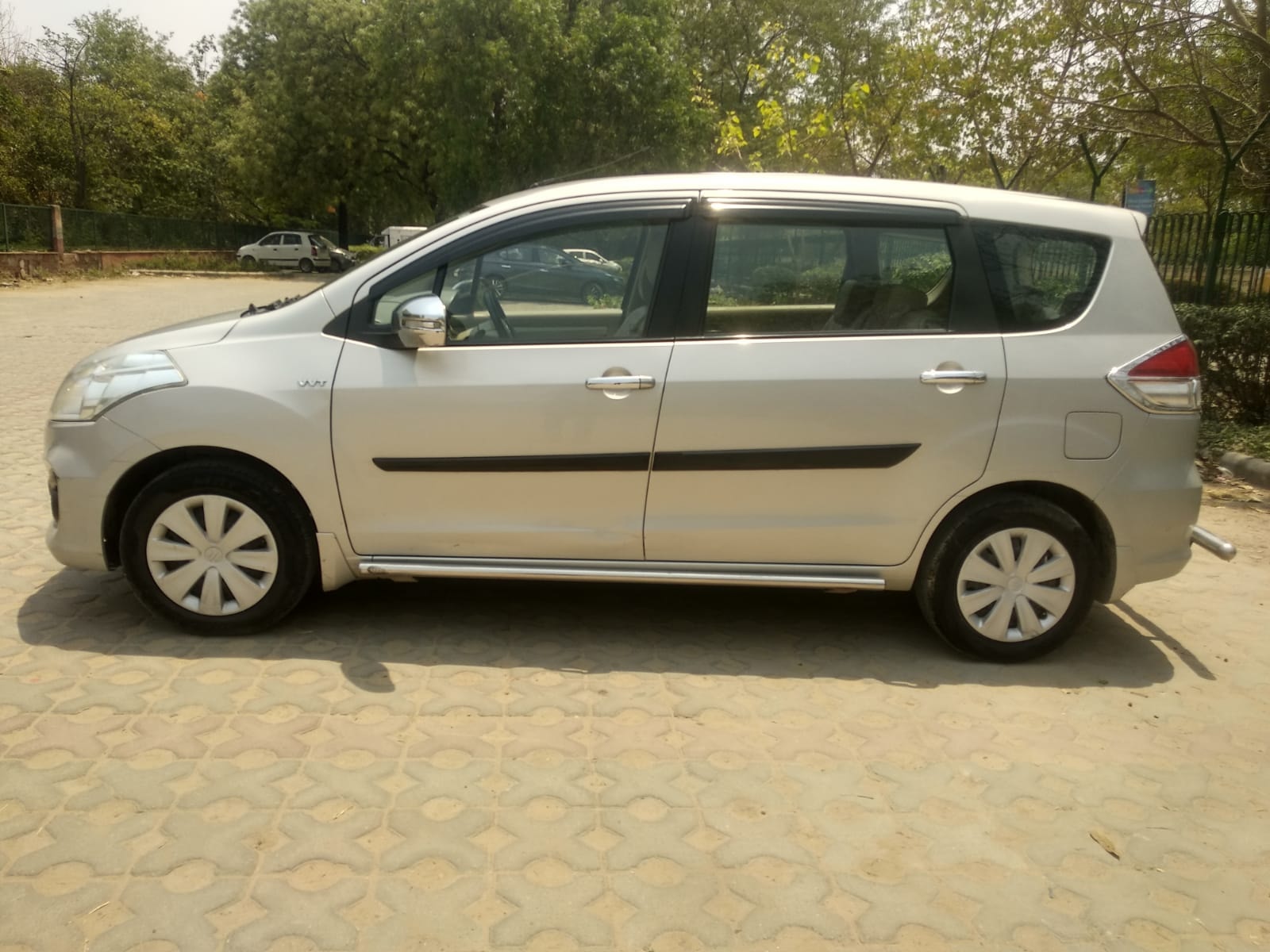 Ertiga image 2 Ertiga image 2