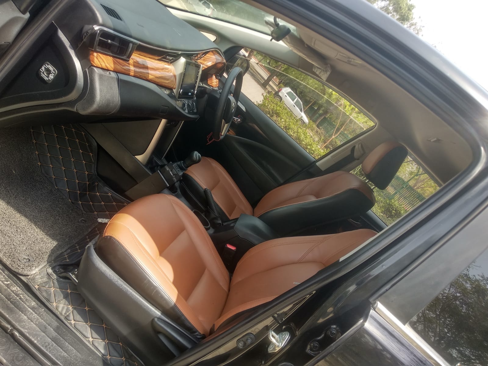 Innova Crysta image 16 Innova Crysta image 16