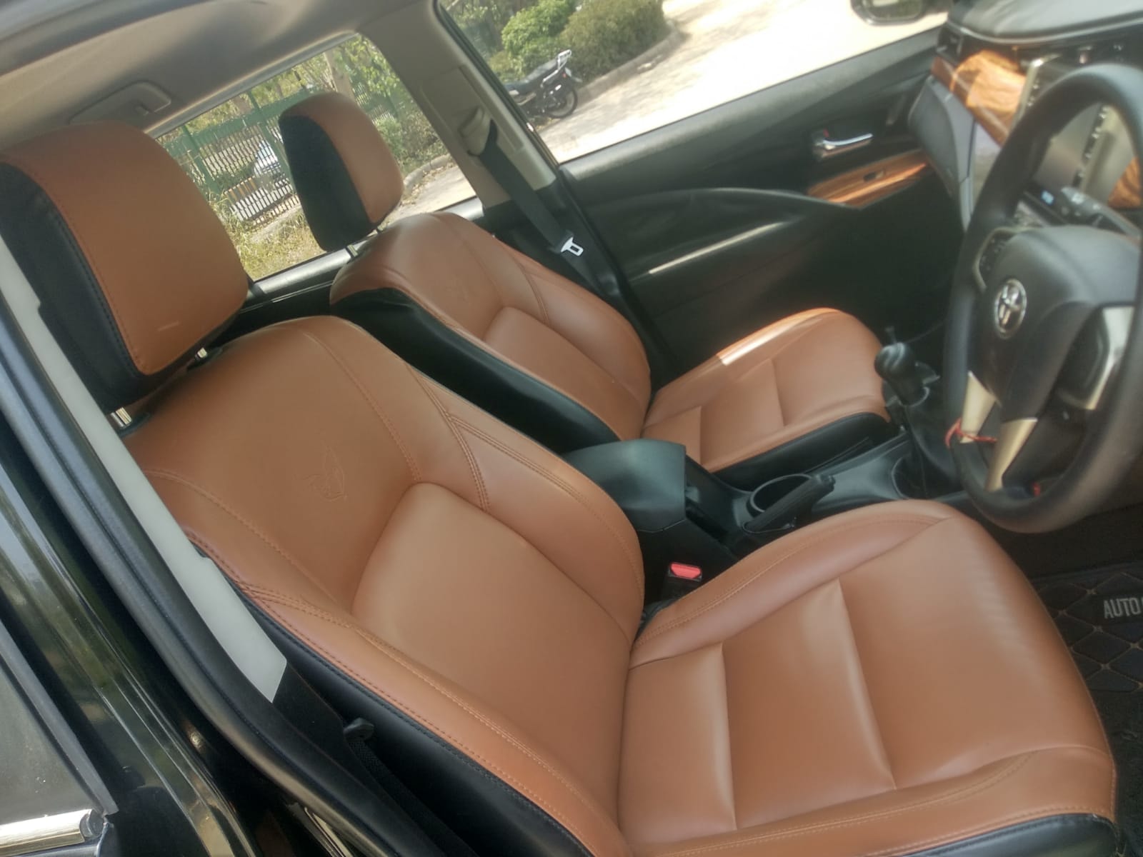 Innova Crysta image 14 Innova Crysta image 14